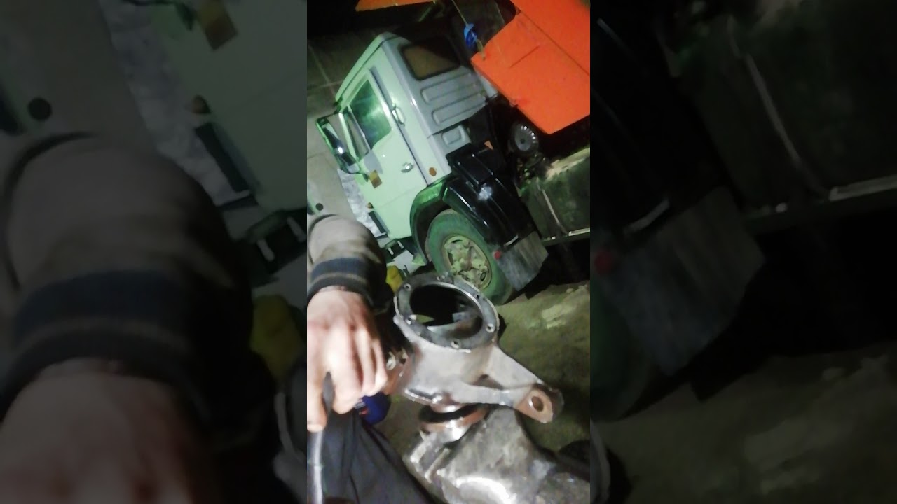 регулировка подшипников поворотного кулака уаз. - YouTube