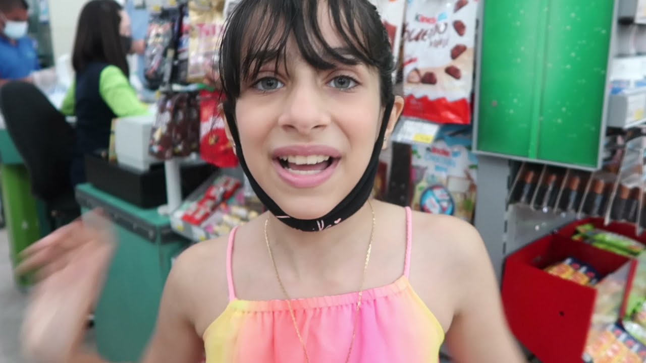 تحدي الأكل بألوان قوس قزح لمدة يوم كامل🌈 جبت العيد