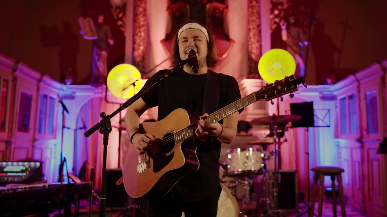 WELTWäRTS - Stecker (Live in der Kirche Tromsdorf) auf YouTube ansehen WELTWäRTS - Stecker (Live in der Kirche Tromsdorf) auf YouTube ansehen