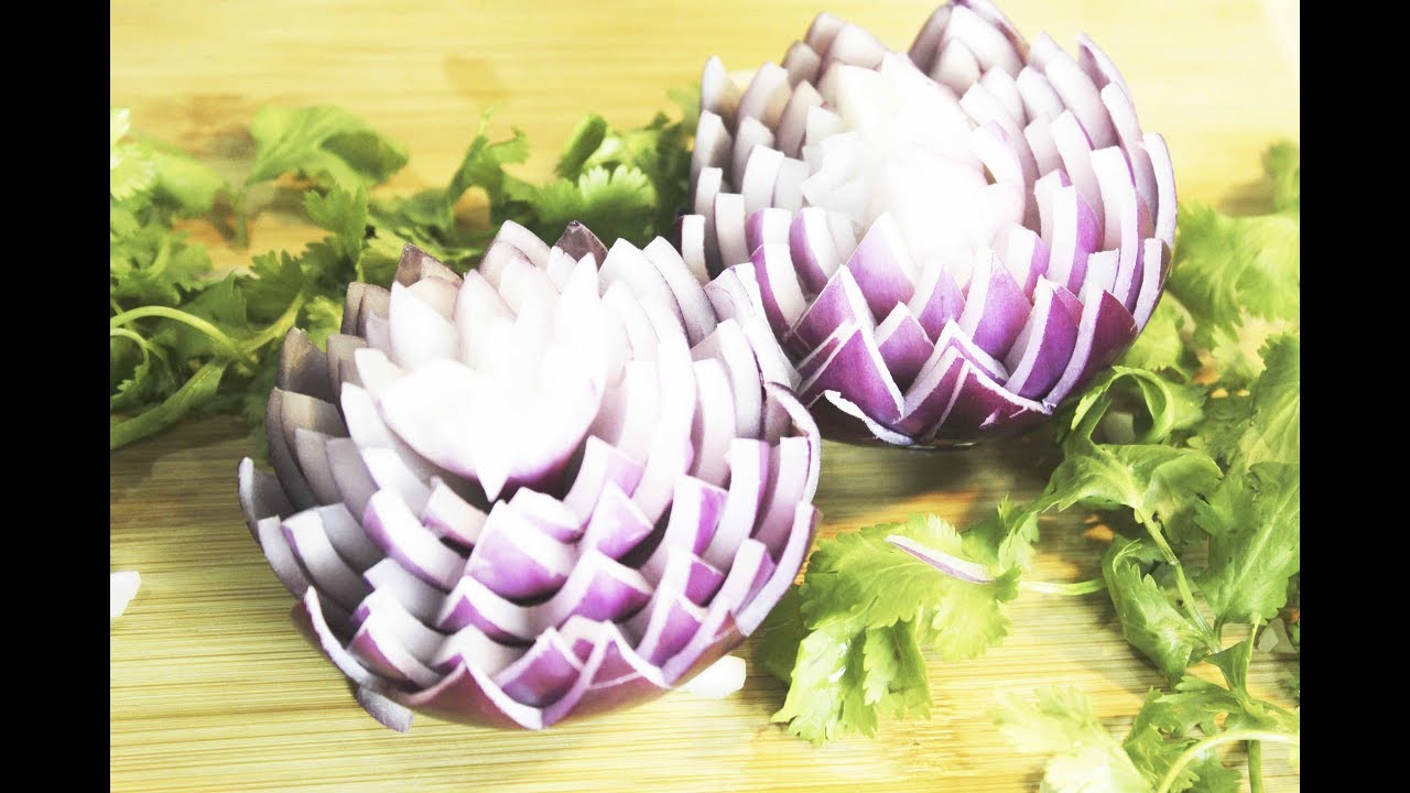 পিয়াজের পদ্ম ফুল How To Cut An Onion Flower For Garnish Decorative