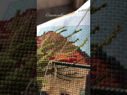 Процесс. Вышивка крестиком #SHORTS
