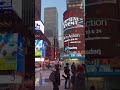 In Times Square,the night begins before the sun is gone.New York doesn’t rest.