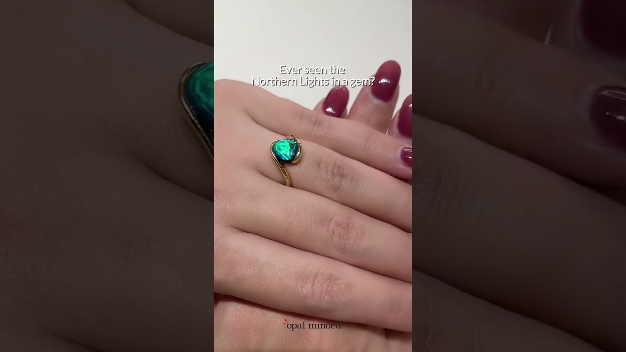 Ever seen the Northern Lights in a gemstone? 🌠 