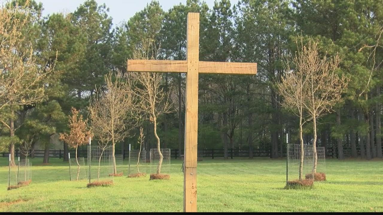 Family issues statement 1 year after ex-NFL player killed 6 people at South Carolina home