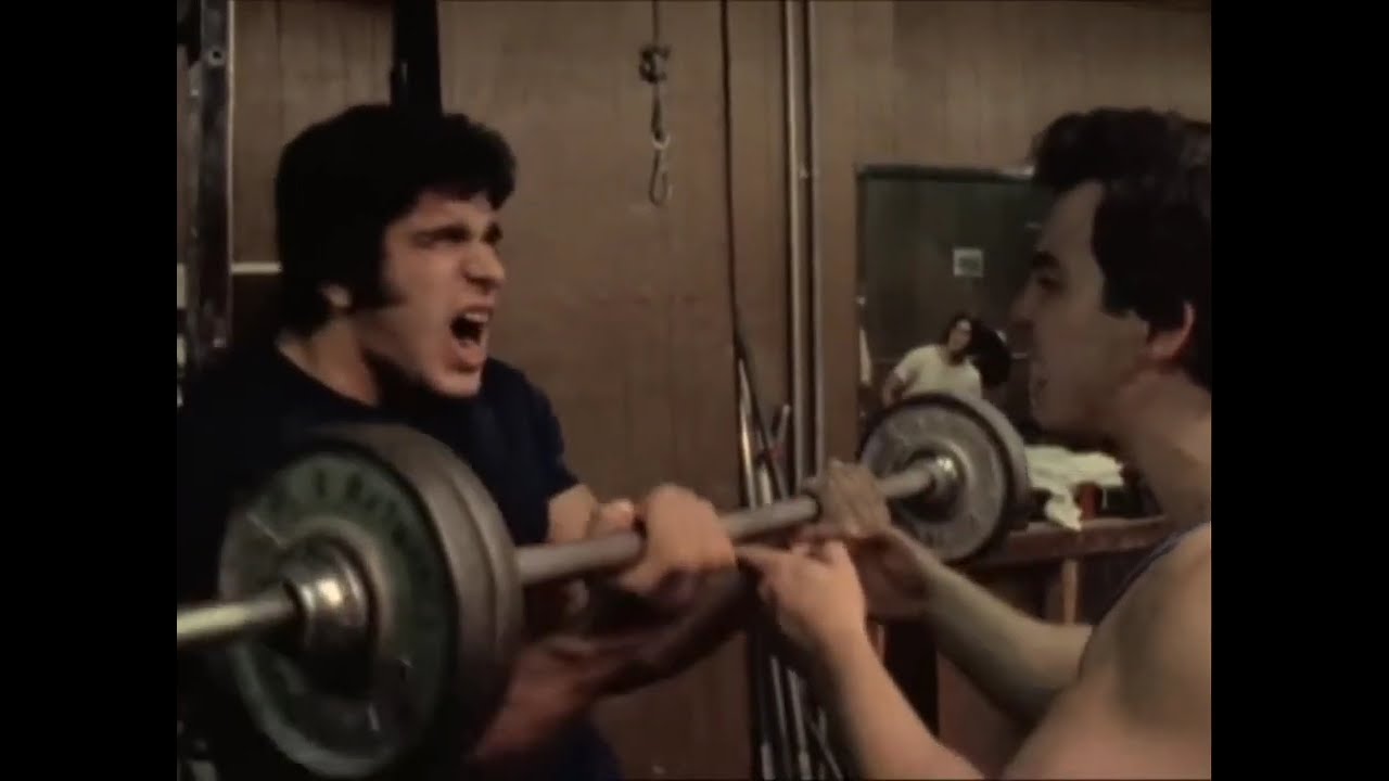 Lou Ferrigno vs. Arnold Schwarzenegger in Pumping Iron. 