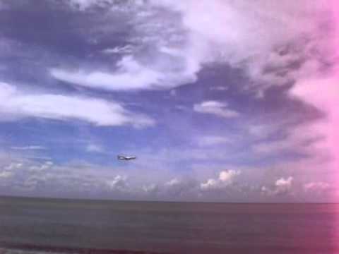 Air Mauritius A340 arriving at Saint Denis Airport