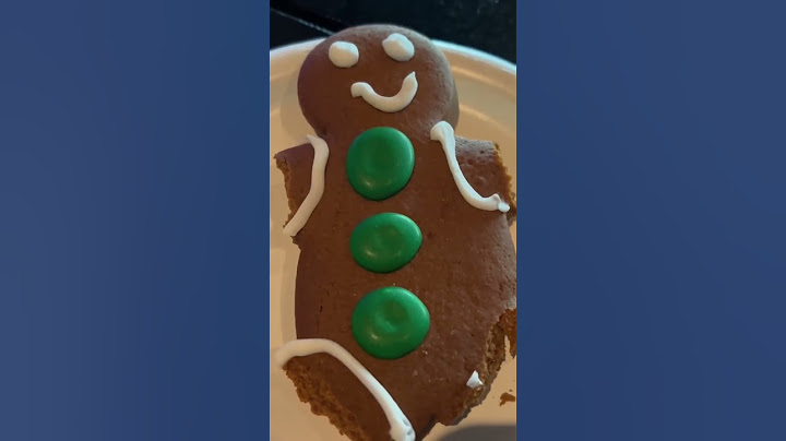 We caught this Gingerbread man at Disney’s Epcot 🍪😋 #shorts #disneyworld #epcot
