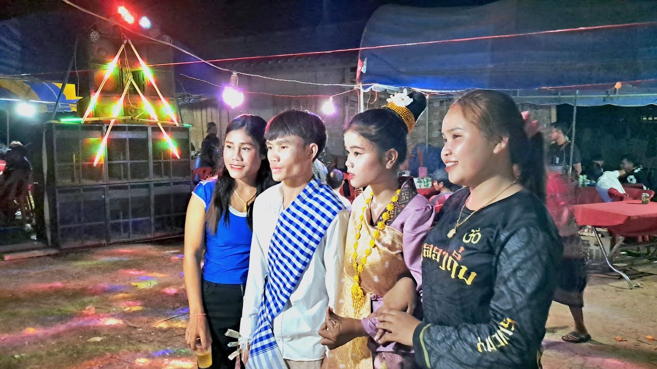 ที่ลาว ช่วงนี้ต้องเกิดขึ้นแบบนี้งานแต่งช่วงนี้  .  30 เมษายน ค.ศ. 2025