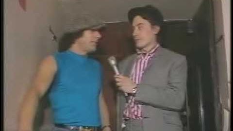Brian Johnson (AC/DC) - The Tube Interview with Jools Holland Part 2