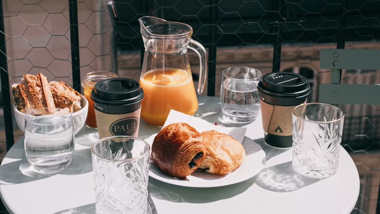 Parisian Café by Aaron Kenny