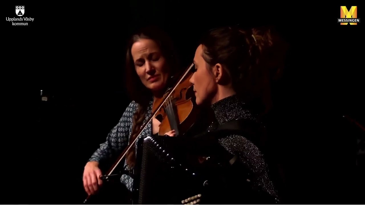 LISAS: Hornpipe (Henry Purcell) auf YouTube ansehen LISAS: Hornpipe (Henry Purcell) auf YouTube ansehen