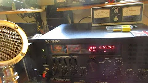 CB radio AM  skip shooting on a quiet morning 672  Six pack Tennessee comes slamming in