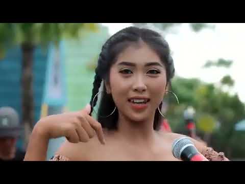 Syahiba Saufa feat. Sunan Kendang - Benci Kusangka Sayang [Official Music Video]