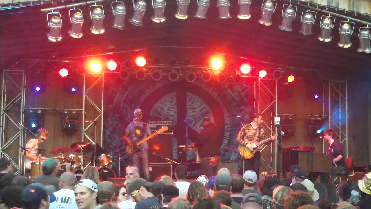 Obejrzyj The New Mastersounds "This Ain't Work" Live @ Bear Creek Music Festival 11-12-2011 w YouTube Obejrzyj The New Mastersounds "This Ain't Work" Live @ Bear Creek Music Festival 11-12-2011 w YouTube