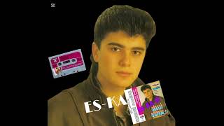 Şi̇nasi̇ Güngör Esmerin Aşığıyım