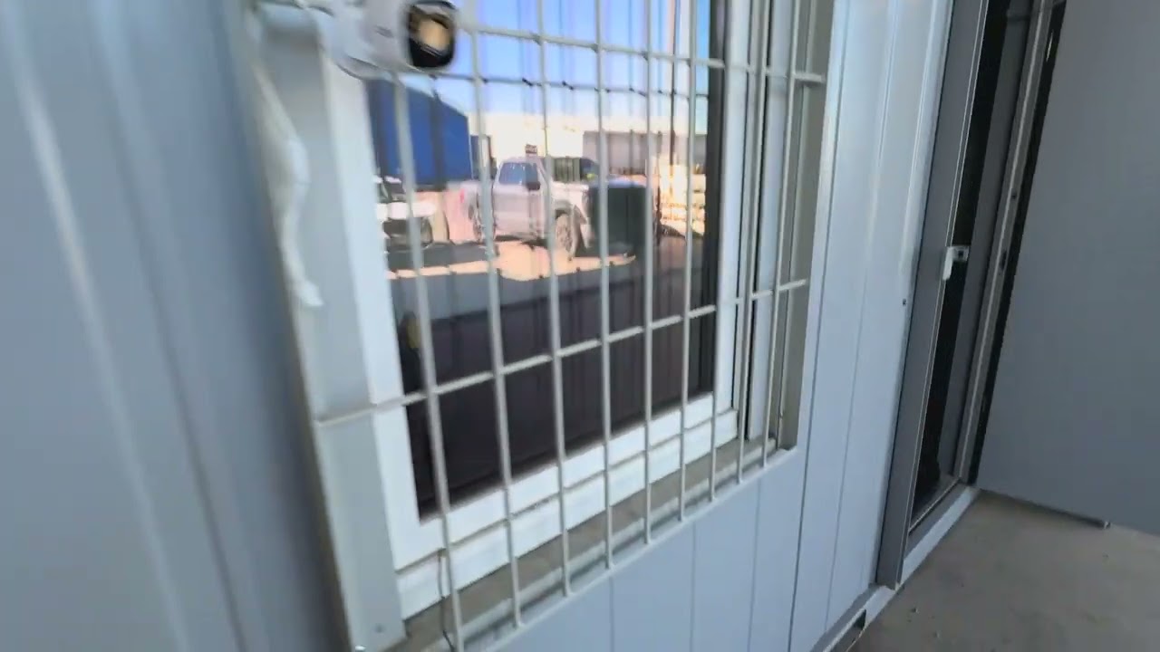 Stålmodul med öppen sal  Containex