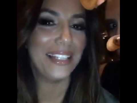 Video: Victoria Beckham luam tawm daim duab tsis zoo ntawm Eva Longoria