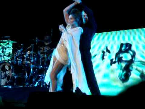 Cheryl Cole - Parachute Live at the O2 28.05.10