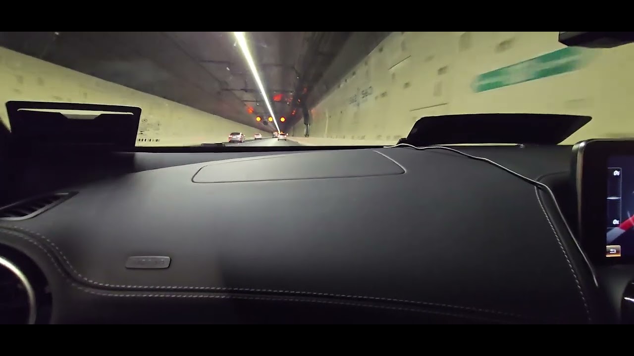 AMG GTR Tunnel Run - Mercedes Benz - AMG - Acceleration V8