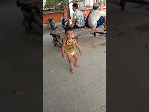 Video: Pikiran Dari Seorang Anak Nakal Militer Tunawisma - Jaringan Matador