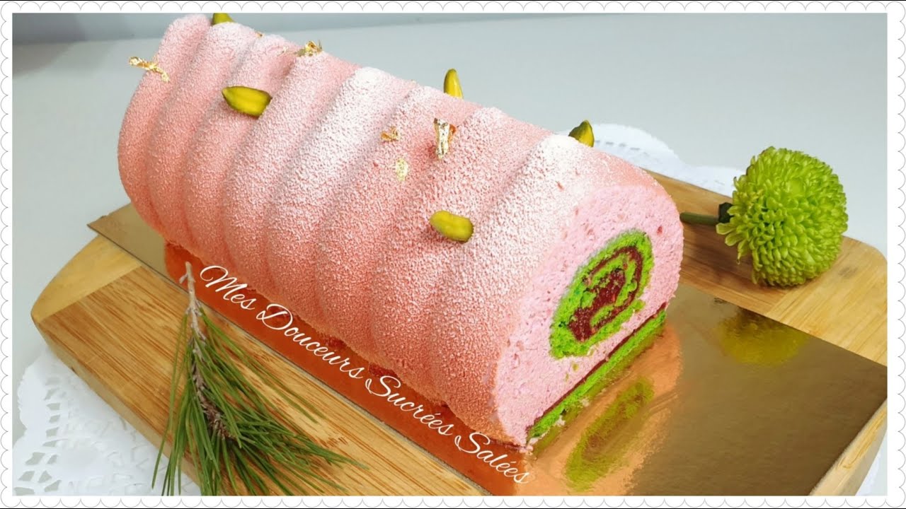 Buche Framboise Insert Roule Pistache Youtube Buche Framboise Insert Roule Pistache Youtube