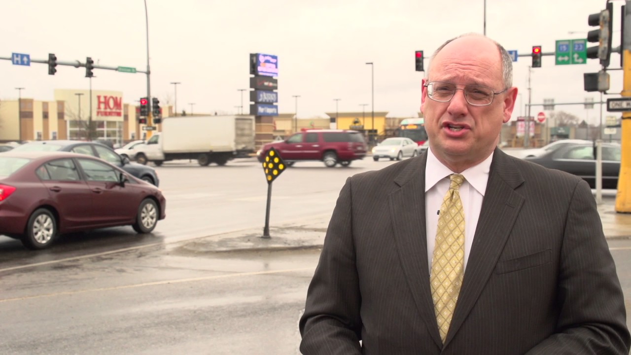 Bradshaw&Bryant DangerousIntersection Minute YouTube