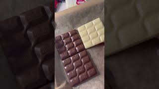 Yilbaşi Çi̇kolatasi Yapiyoruz