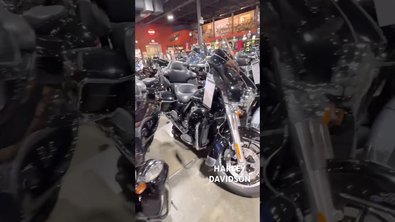 HARLEY DAVIDSON FAT BOY MOTORCYCLES BIKES OUTLET STORE SHOPPING 