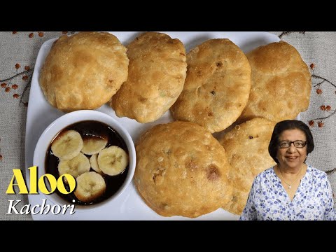 aloo-ki-kachori-(fried-puffed-bread-with-potato-stuffing)-recipe-by-manjula