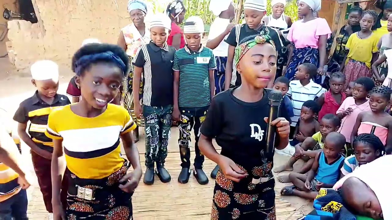 Dama Maria ekoma Namuno(oficial vídeo DJ JANEX)...