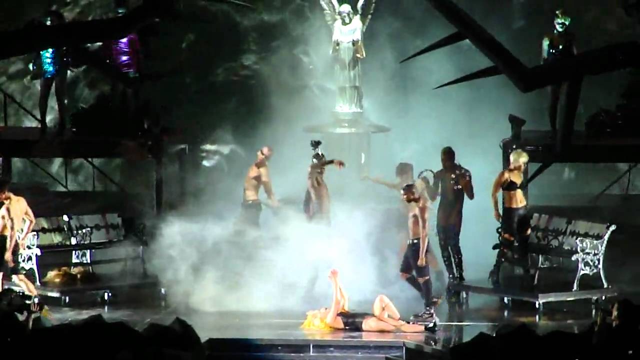 Lady Gaga - Alejandro Live HD Los Angeles