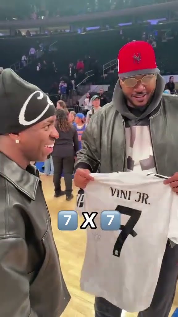 Melo and Vini Jr. linked up at the Knicks game on Christmas ?