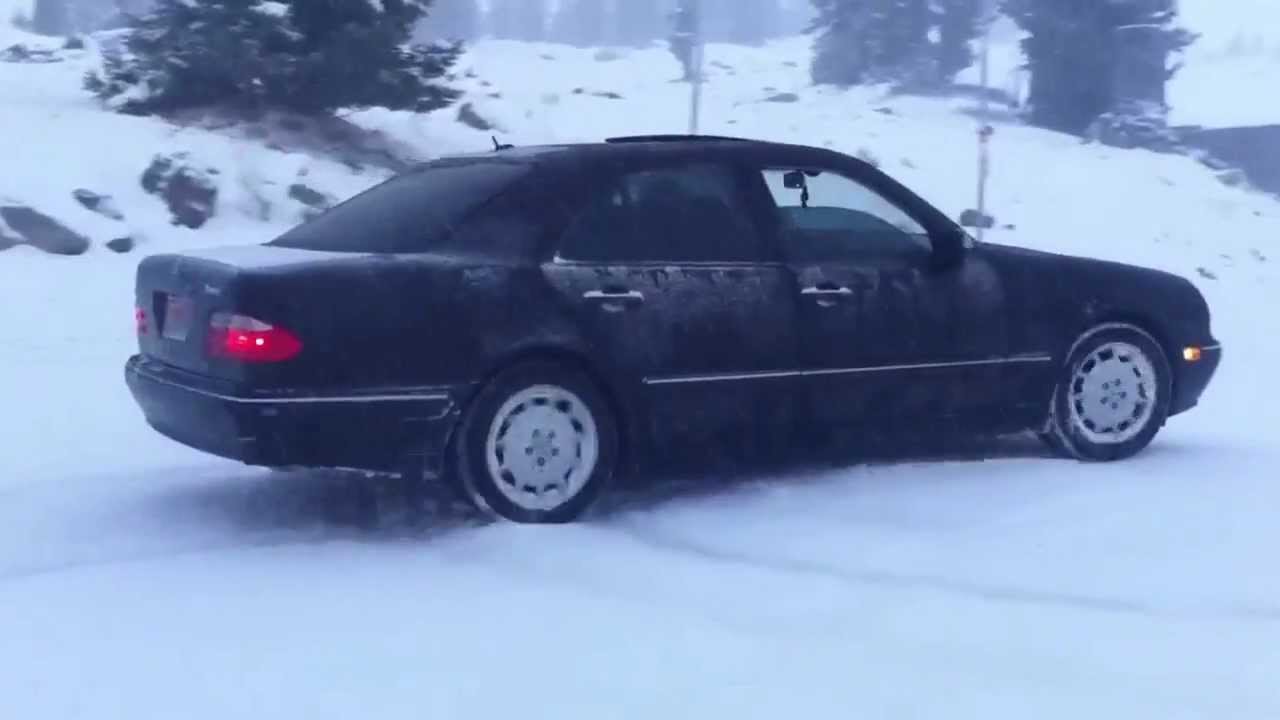 Mercedes snow drift #4