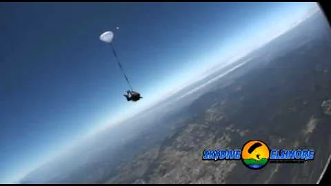 Roy Wolfe SKYDIVES!!  .mp4