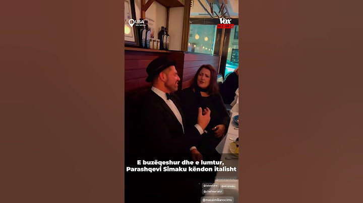 E buzëqeshur dhe e lumtur, Parashqevi Simaku këndon italisht | Vox News Albania