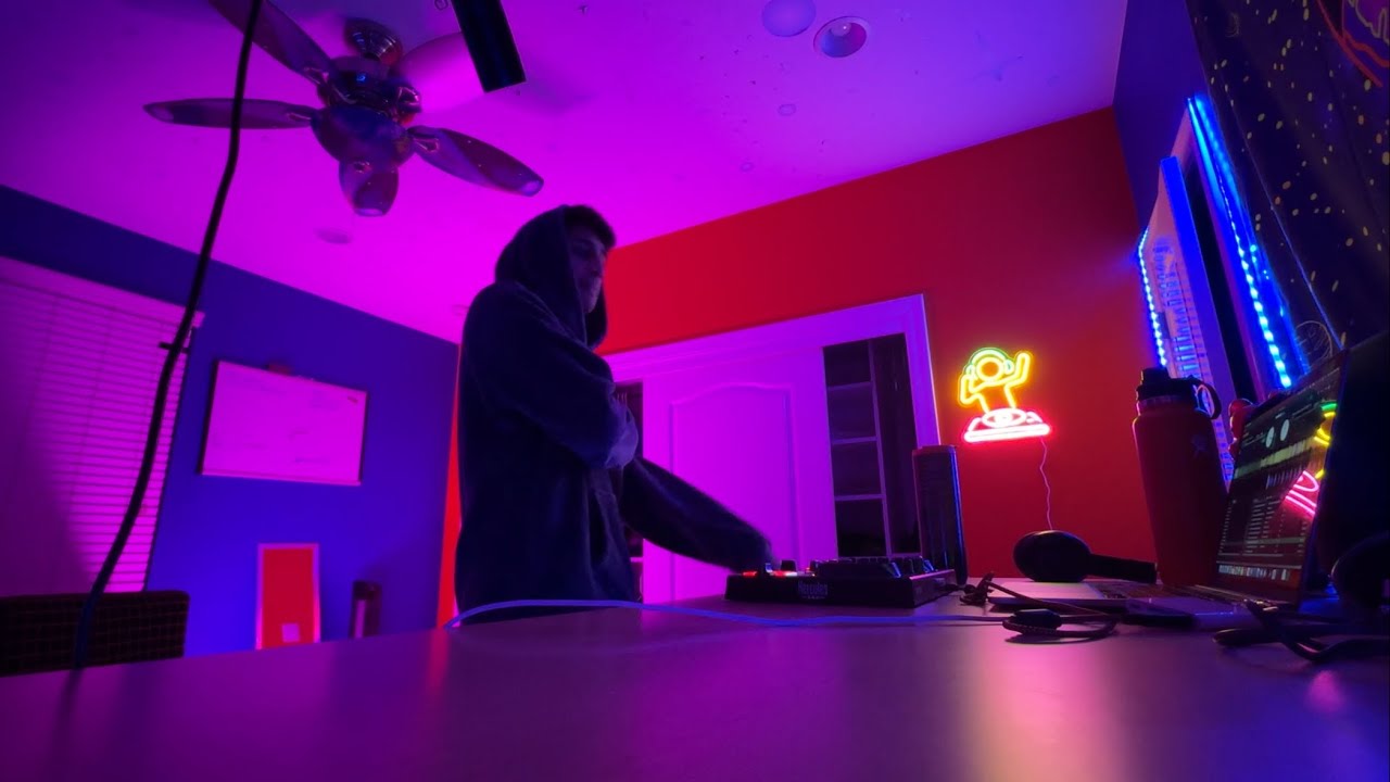 Karboyyy EDM & Techno Mix Vol.1