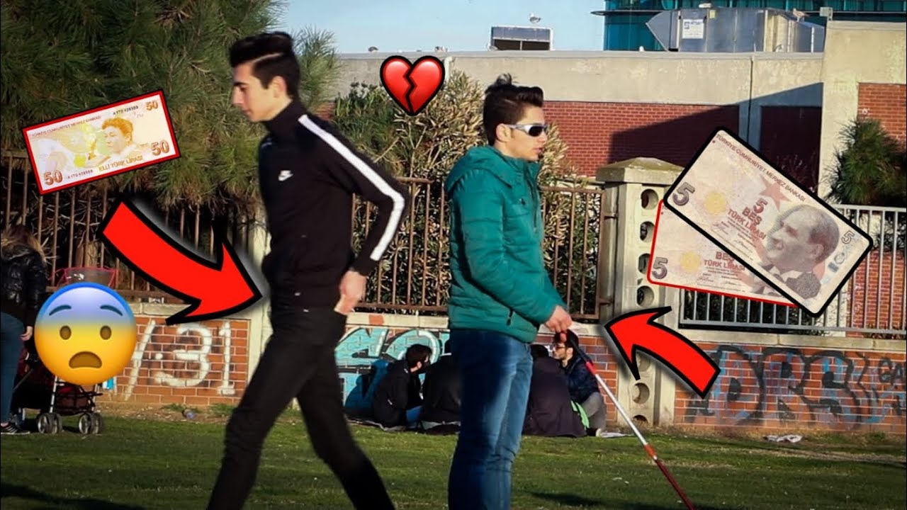 عربي يمثل انه اعمى ويختبر أمانة الأتراك| تجربة إجتماعية