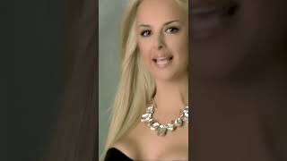 Sonya Nemska - Pravena Sum Za Racete Ti