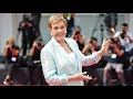 Julie Andrews on Revisiting Her Most Famous Roles and Painful Memories for Home Work  - News