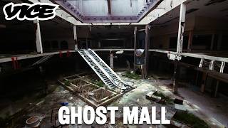 Inside Cleveland's Derelict Shopping Mall | Abandoned - Ghost Mall | VICE Vault