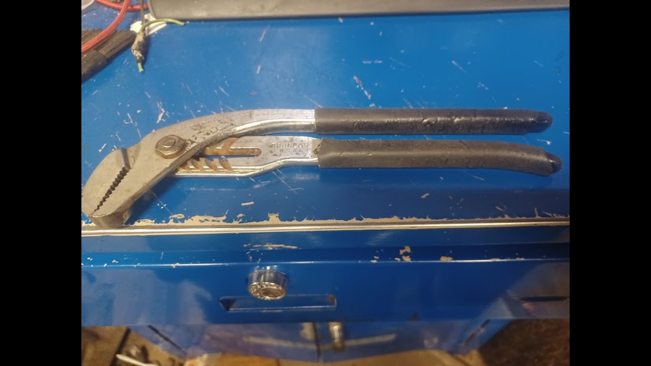 Vintage Douglas 10" Pipe Wrench pliers YouTube