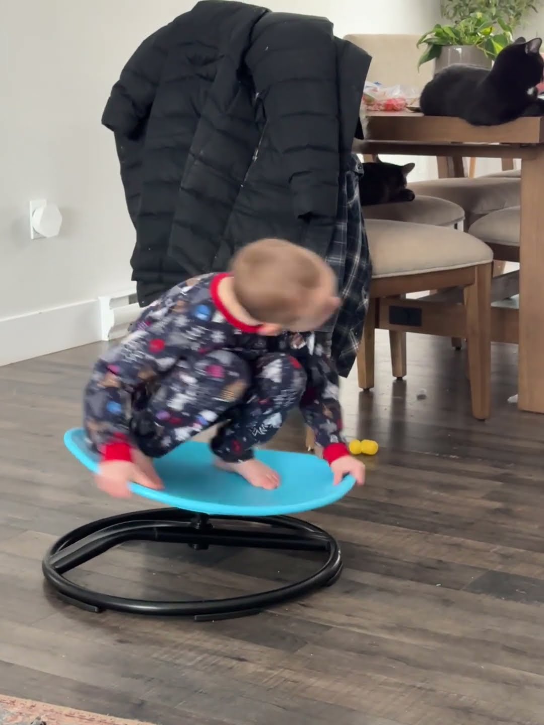 Child Whirls Around On Spin Chair || ViralHog