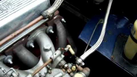 MGB GT with Weber 45 DCOE