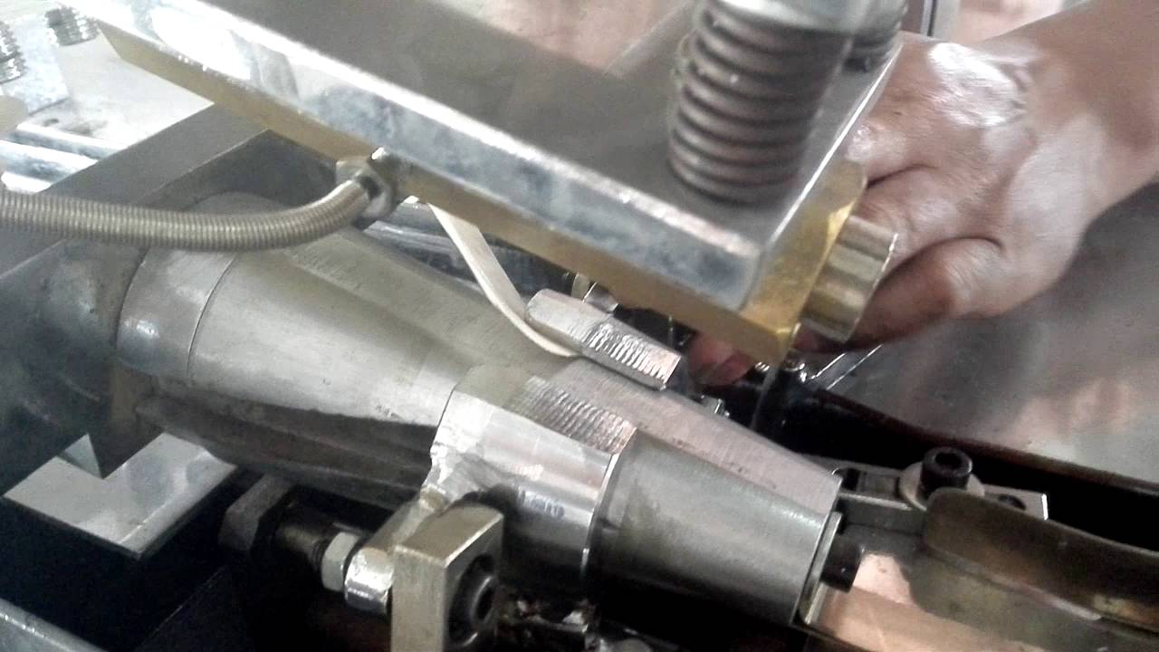 The paper do Test the sealing fan part if close enough with mould for paper cup machine