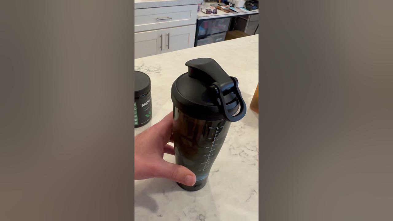 See How Well it Stirs! ZonGym Protein Shaker Bottle 