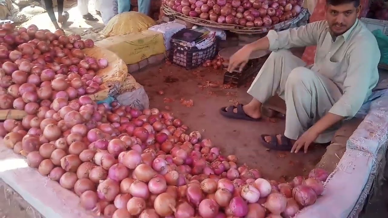 Vegetable Market (sabzi Mandi) GM Abad Faisalabad