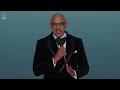 Capture de la vidéo Recording Academy Ceo Harvey Mason Jr. Delivers His Speech At The 2024 Grammys