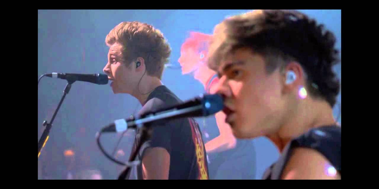 5 Seconds Of Summer - Out Of My Limit live from The Itunes Festival