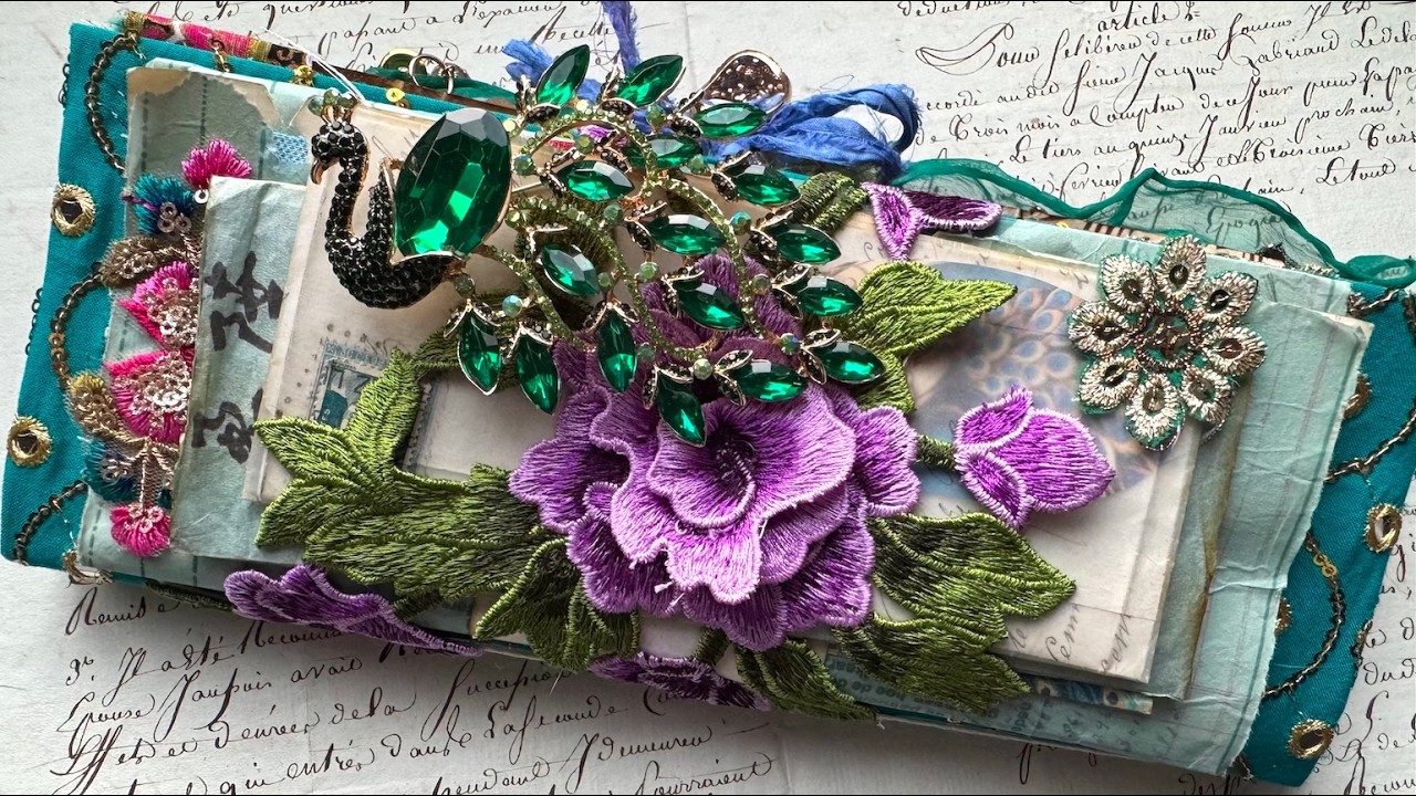 «Изумрудный павлин: высокий и роскошный дневник из бросовых материалов, полный сокровищ, с увлека...