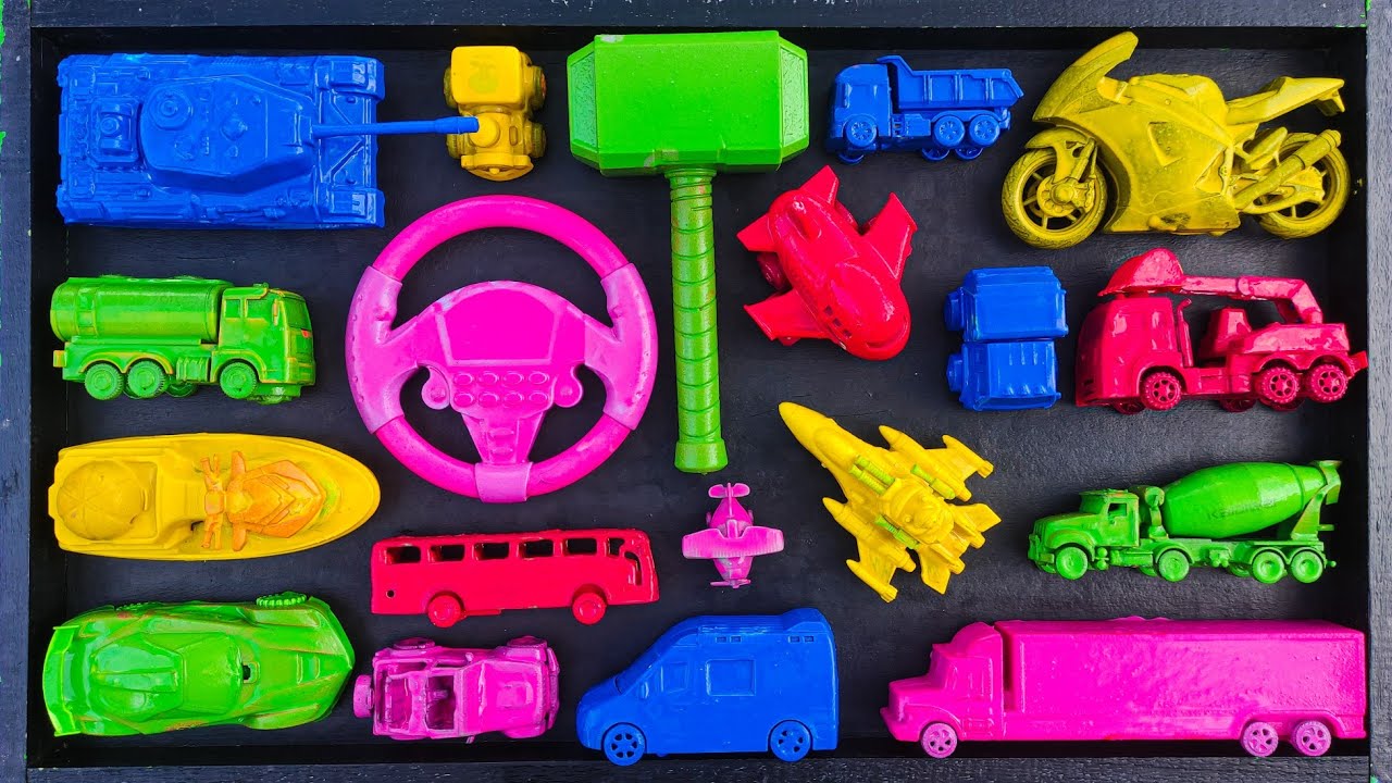 Membersihkan Mainan Mobil Balap, Truck Molen, Kereta Api, Bus Telolet, Tank, Excavator, Tracktor